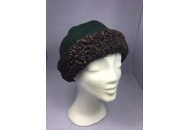 Grön Hatt med brun fårskinnskant